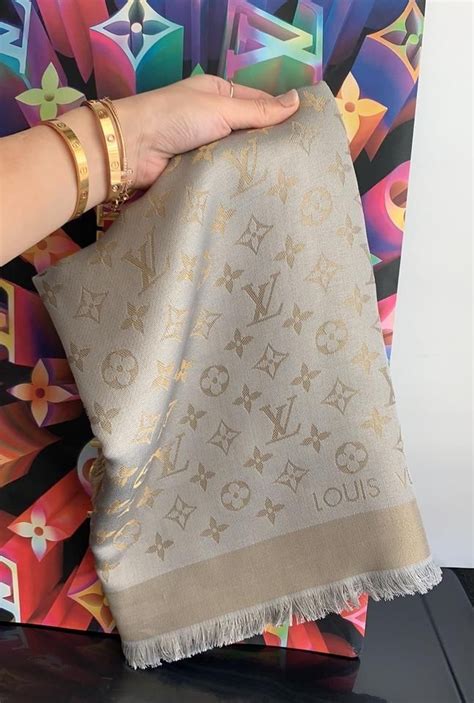 louis vuitton white shawl|louis vuitton shawl women's.